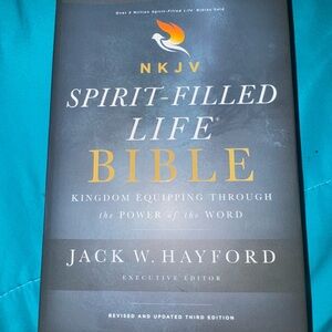 NKJV Spirit-Filled Life Bible